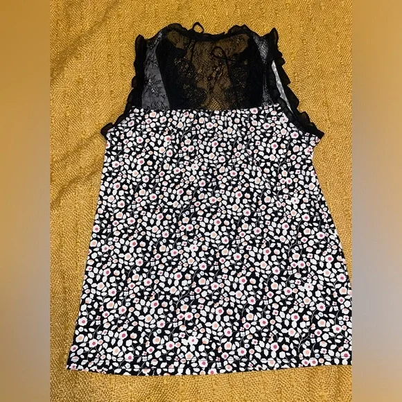 Floral Express Blouse - Picture 4 of 4